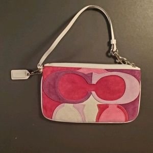 🆕 COACH - SUEDE WRISTLET